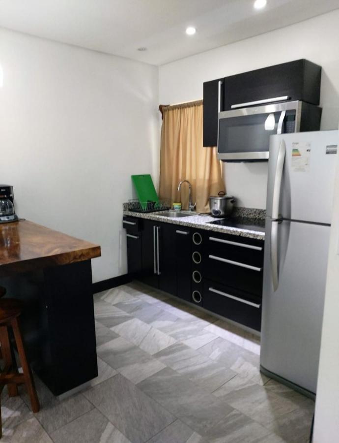 Pura Vida Apartments Quepos Dış mekan fotoğraf