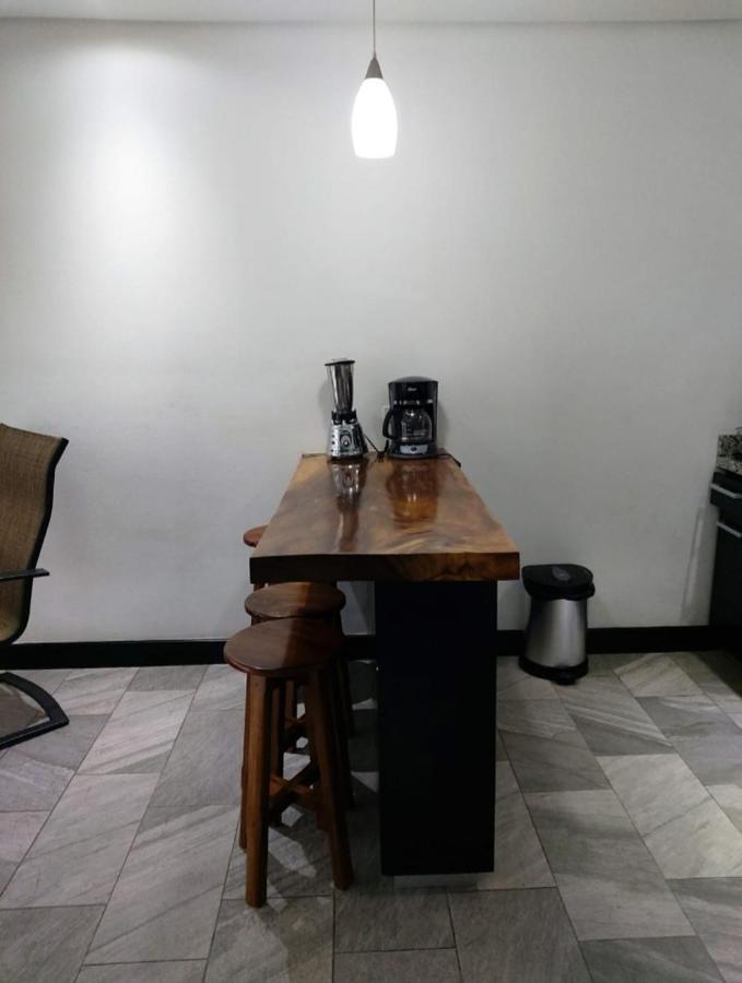 Pura Vida Apartments Quepos Dış mekan fotoğraf