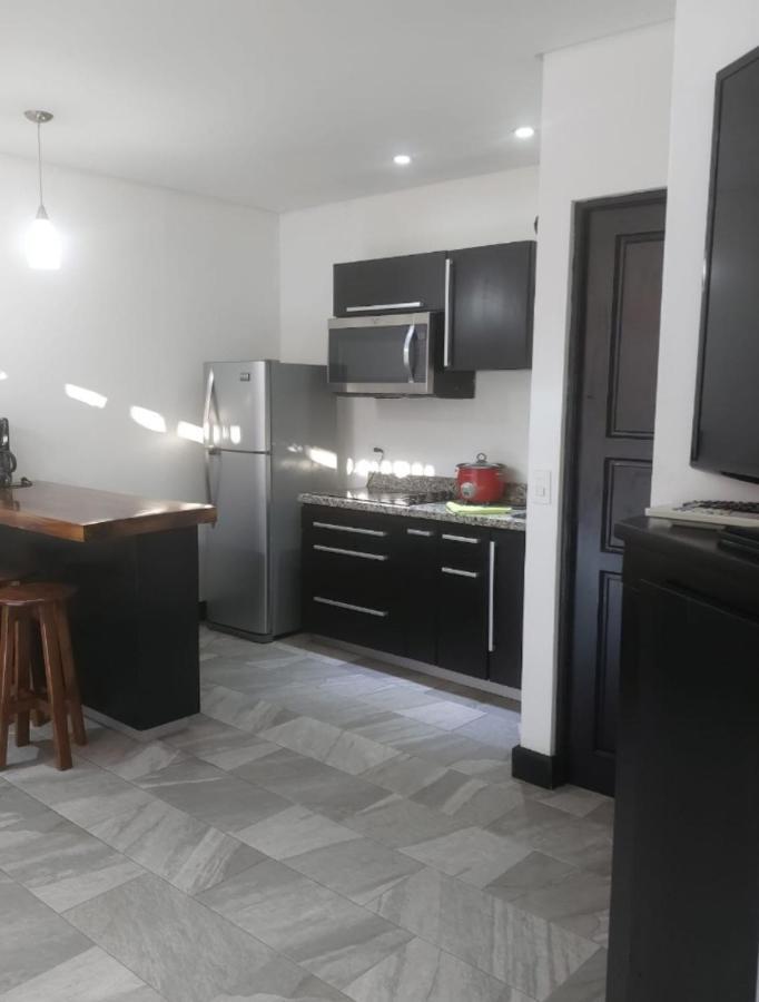 Pura Vida Apartments Quepos Dış mekan fotoğraf