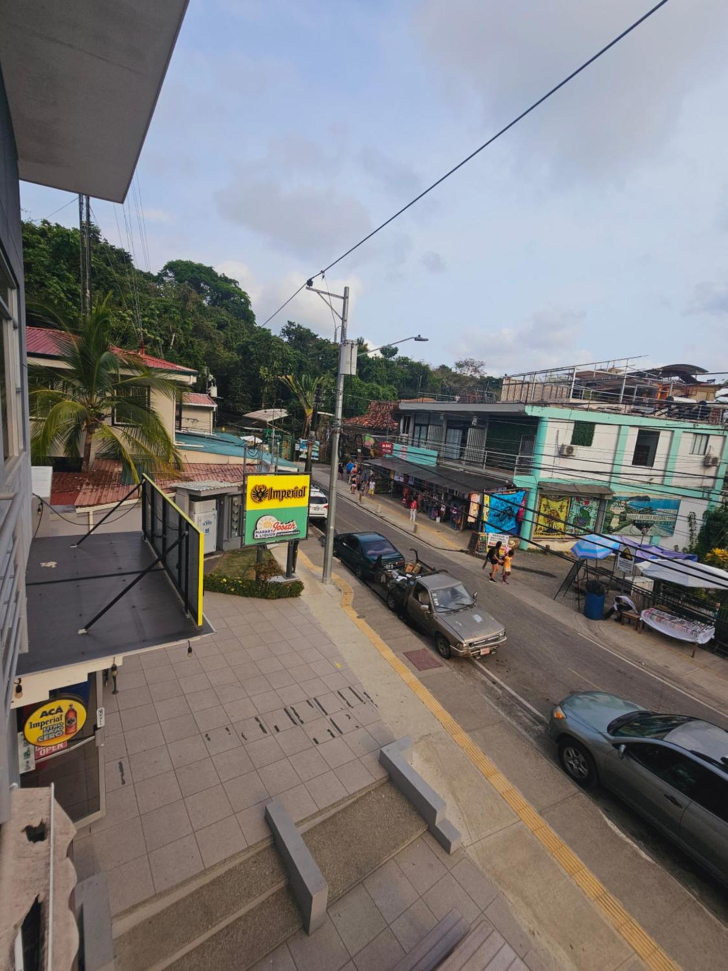 Pura Vida Apartments Quepos Oda fotoğraf