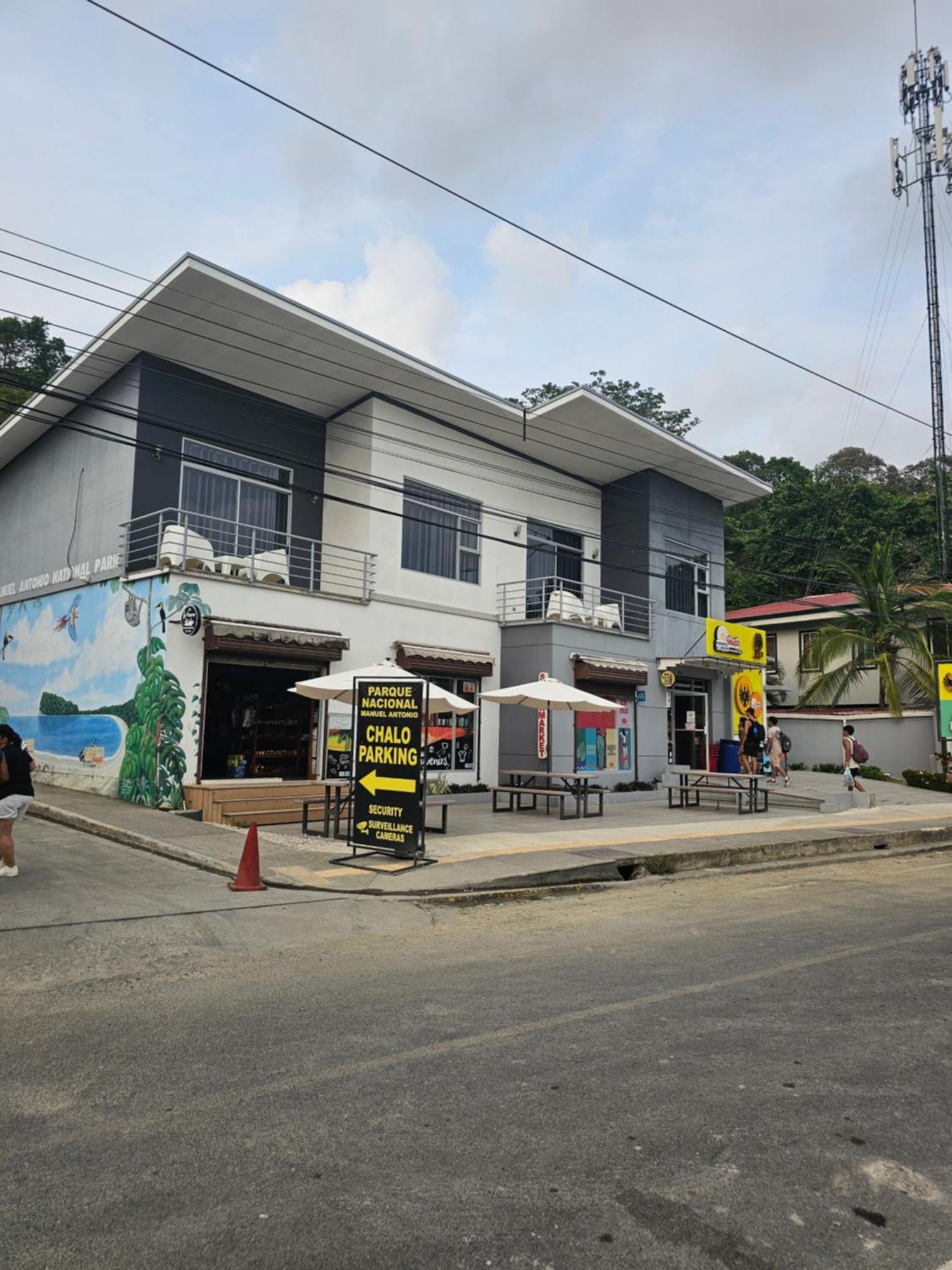 Pura Vida Apartments Quepos Dış mekan fotoğraf